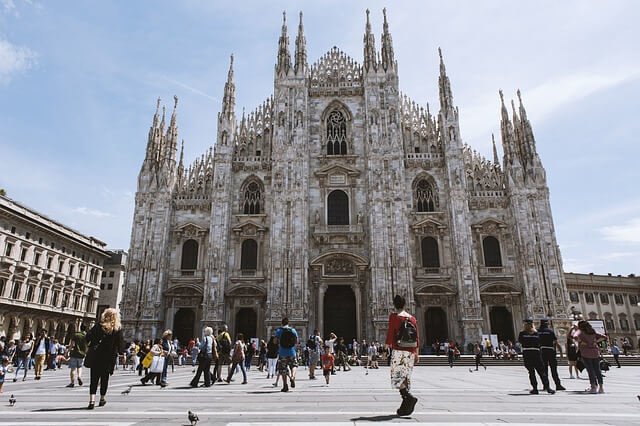 السفر إلي ميلانو ..7 أسباب تخليك لازم تزور عاصمة الموضة الإيطالية 1
