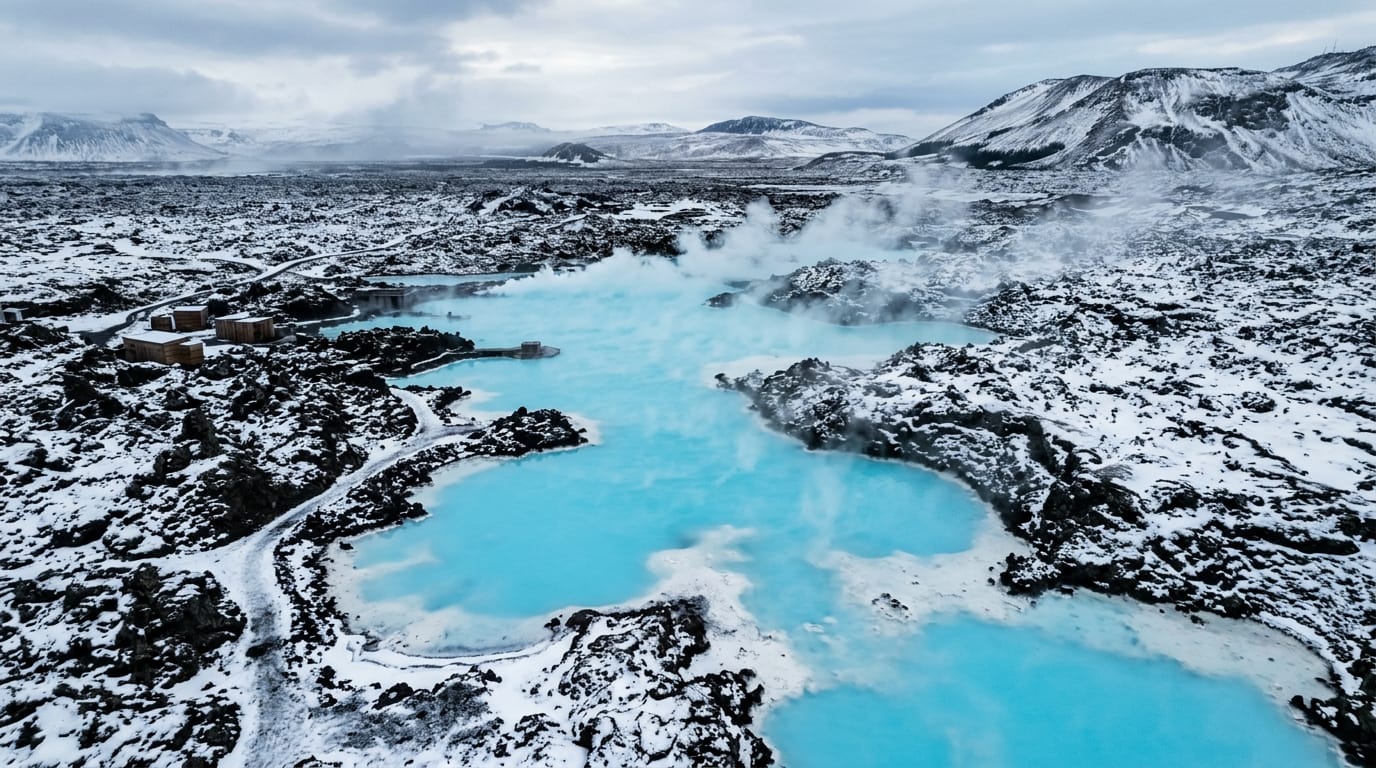 الينابيع الساخنة Blue Lagoon في آيسلندا السفر لآيسلندا