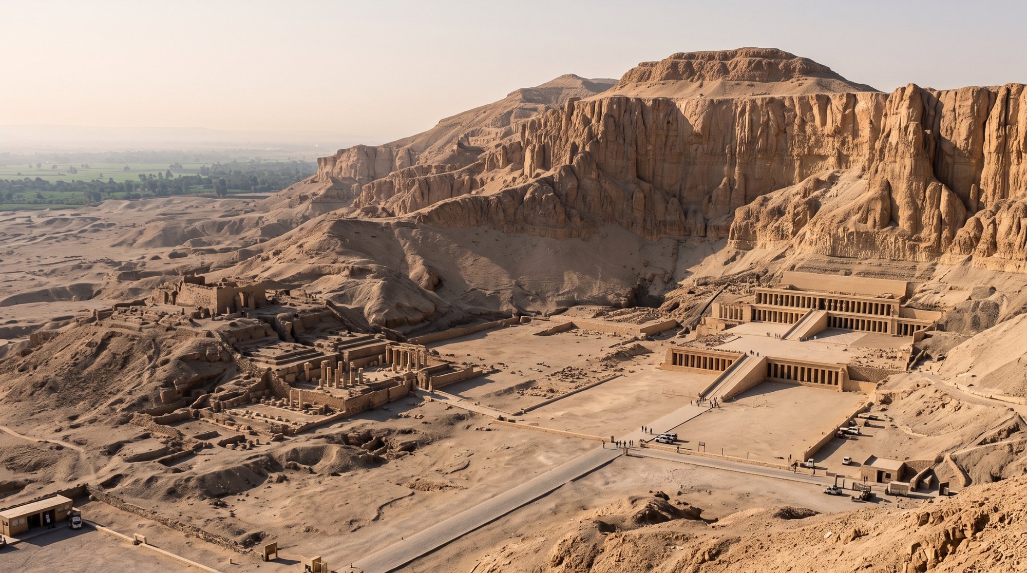 معبد حتشبسوت 2026: سعر التذكرة للمصريين والمواعيد ودليل زيارة الدير البحري 5 منظر من فوق للدير البحري: معبد حتشبسوت على اليمين وأطلال معبد منتوحتب التاني على الشمال والزراعات بعيد في الخلفية